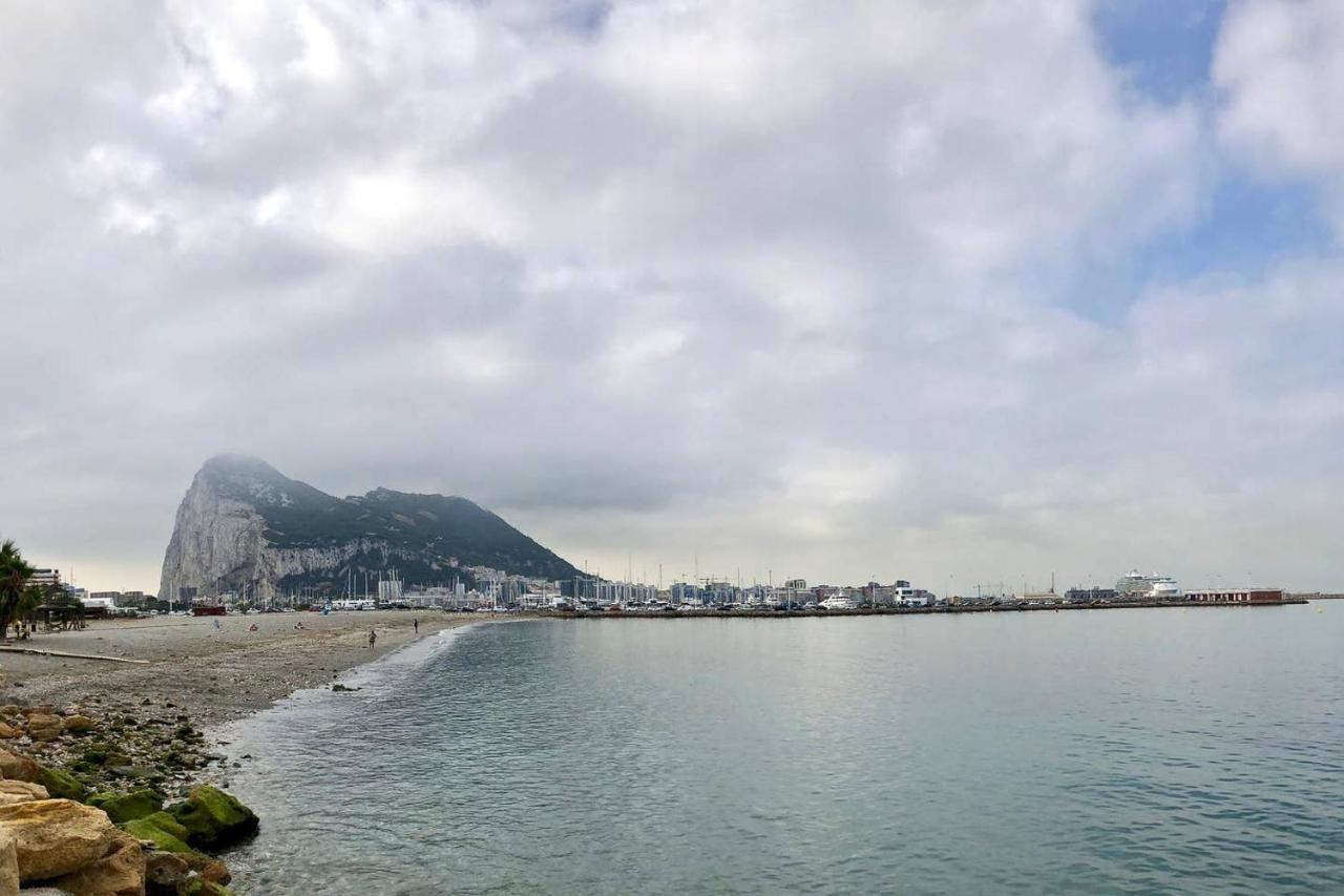 Апартаменты Piso En San Roque, Centro Neuralgico Del Campo De Gibraltar Сан-Роке Экстерьер фото
